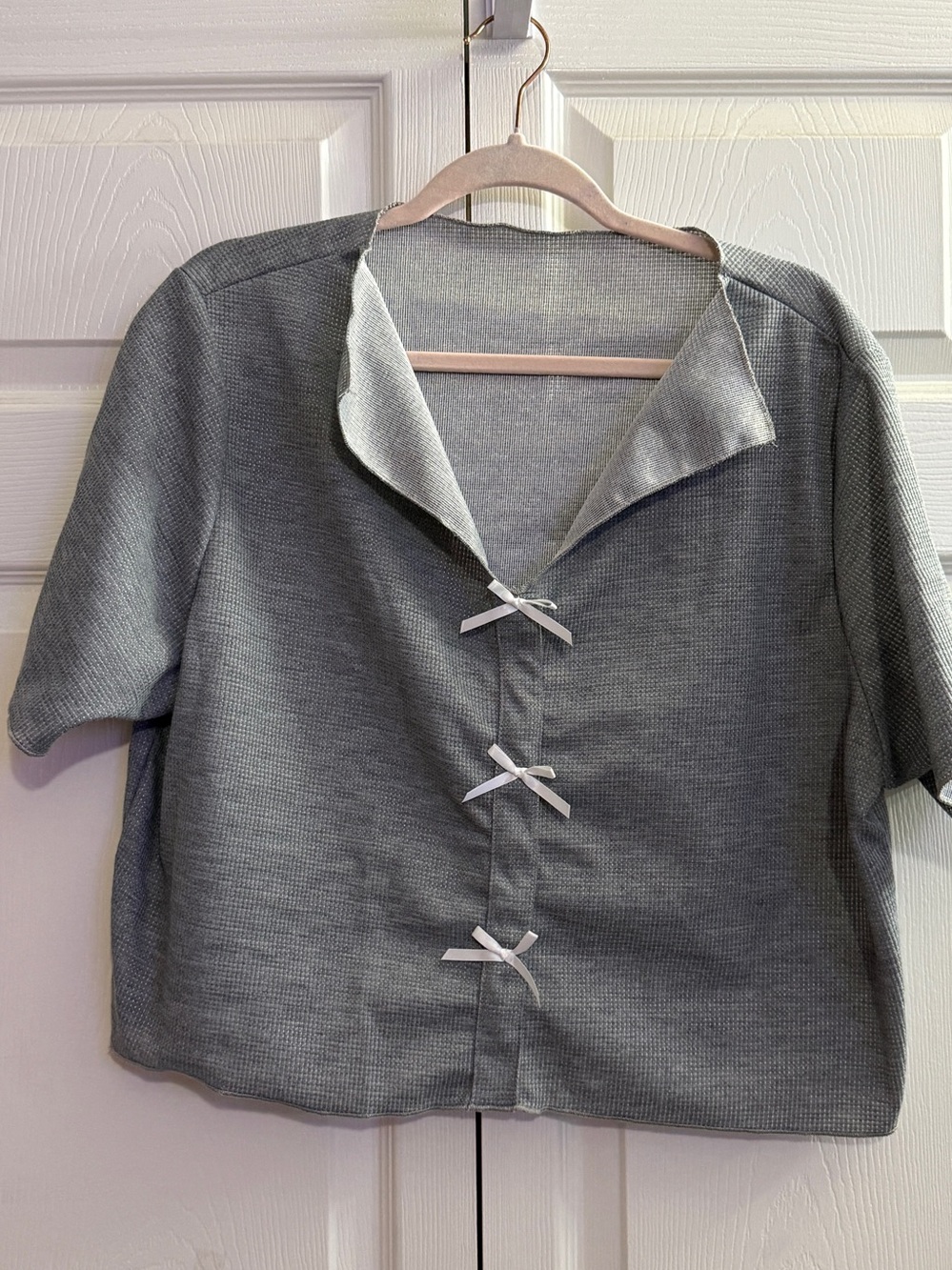 Gray Knit Short-Sleeve top with Bow Ties